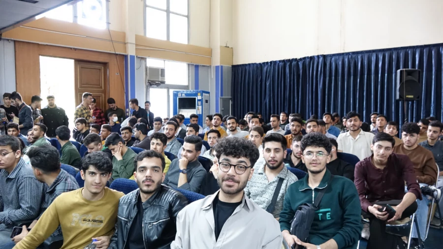 آیین استقبال از نودانشجومعلمان ورودی ۱۴۰۴ در دانشگاه فرهنگیان کردستان برگزار شد 4