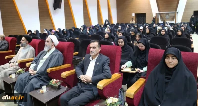 سرپرست دانشگاه فرهنگیان استان گلستان: 

حضرت زینب(س) فروغ ایمان و شهامت در دل مومنان است.