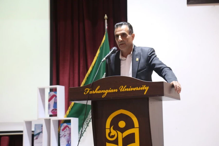 حضرت زینب(س) فروغ ایمان و شهامت در دل مومنان است 8