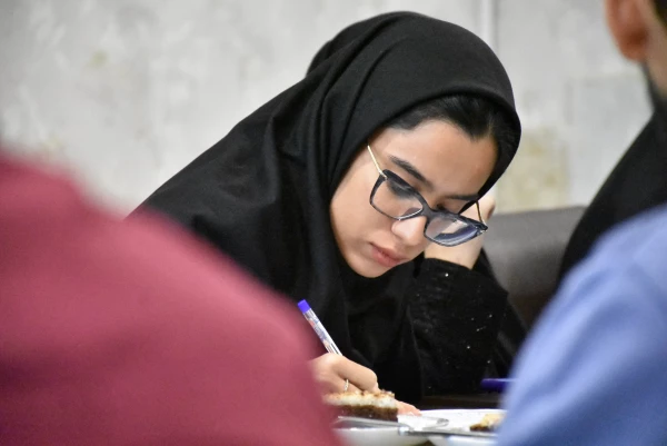 نشست صمیمی رئیس دانشگاه فرهنگیان استان با اعضای شورای صنفی دانشجویان
 13