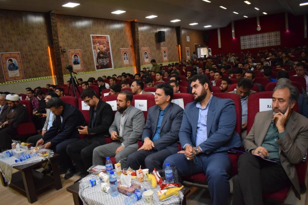 برگزاری یادواره شهدای دانشجو معلم استان با حضور نماینده ولی فقیه و امام جمعه کرمانشاه
 4