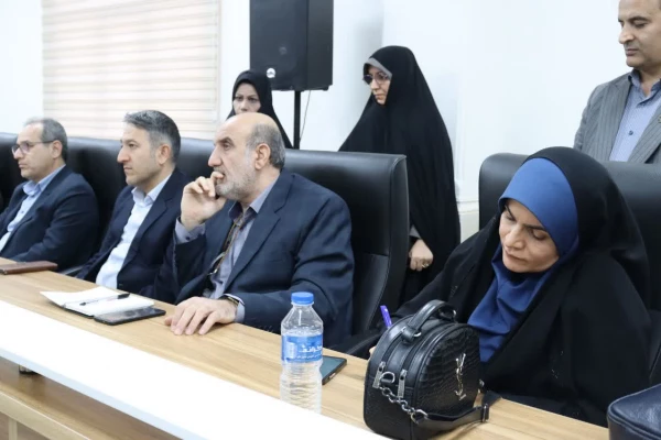  با همراهی و همدلی تمامی همکاران، دانشگاه فرهنگیان به جایگاه شایسته خود در نظام آموزش عالی کشور دست خواهد یافت 5