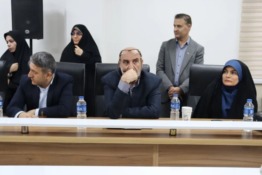  با همراهی و همدلی تمامی همکاران، دانشگاه فرهنگیان به جایگاه شایسته خود در نظام آموزش عالی کشور دست خواهد یافت 8