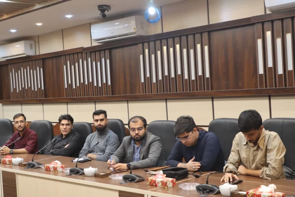  نشست هم اندیشی دبیران انجمن ها، کانون ها و فعالان فرهنگی پردیس های استانی دانشگاه فرهنگیان یزد با معاون فرهنگی و تربیتی سازمان مرکزی دانشگاه فرهنگیان 
 6