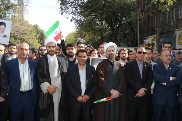 حضور پرشور خانواده بزرگ دانشگاه فرهنگیان در راهپیمایی ۱۳ آبان روز نملی مبارزه با استکبار جهانی  2