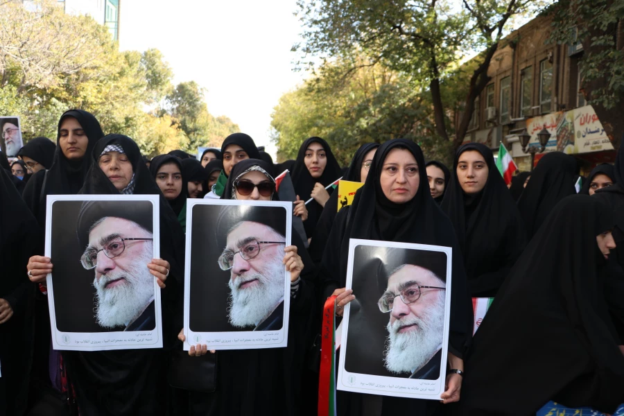 حضور پرشور خانواده بزرگ دانشگاه فرهنگیان در راهپیمایی ۱۳ آبان روز نملی مبارزه با استکبار جهانی  15