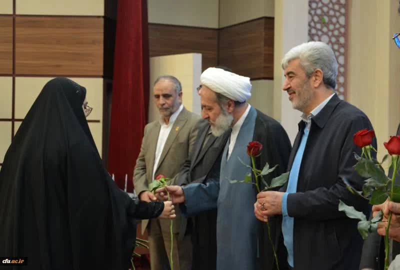 پایان باشکوه دهمین گردهمایی تشکل های دانشجویی فرهنگیان در مشهد مقدس
 5