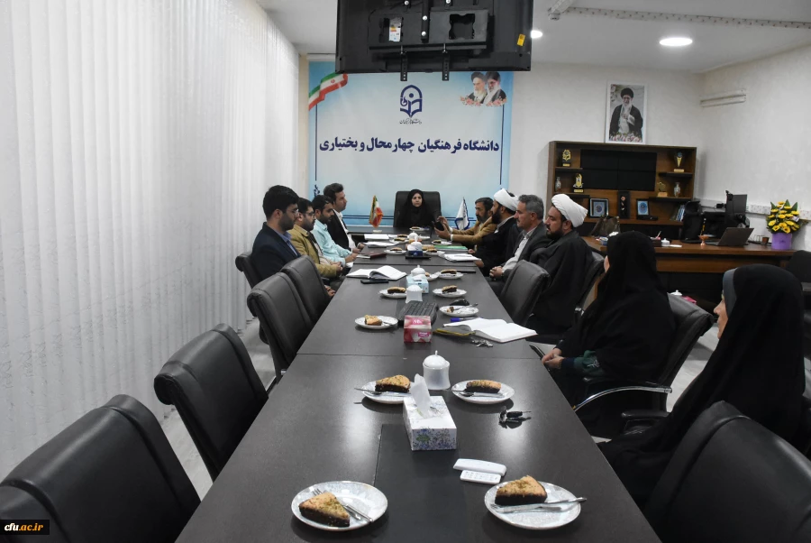 برپایی نماز جماعت گامی به سوی معنویت و تربیت نسل های آینده خواهد بود
 2