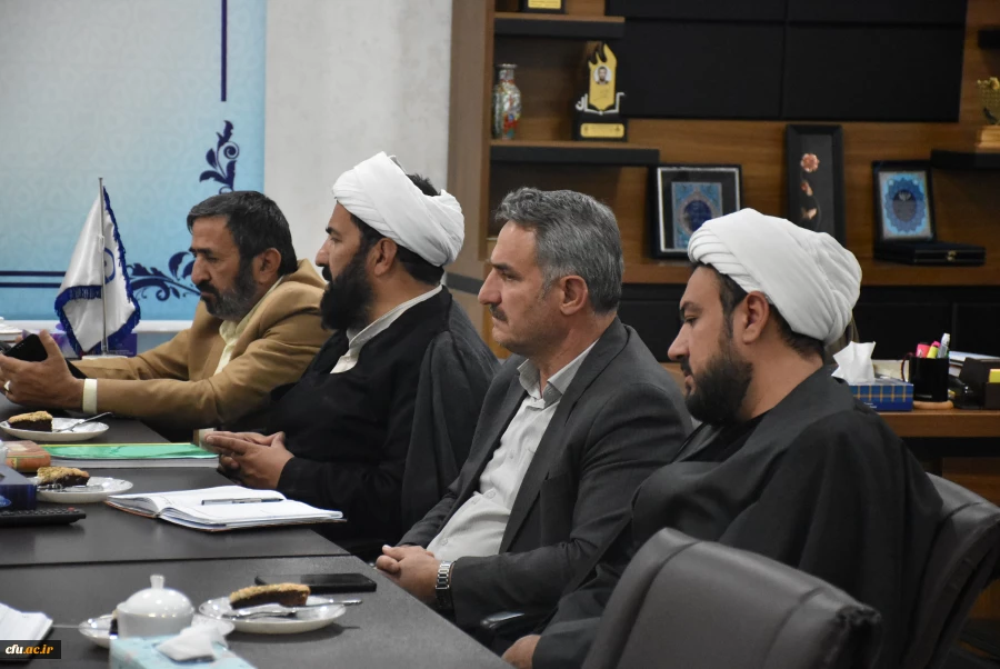 برپایی نماز جماعت گامی به سوی معنویت و تربیت نسل های آینده خواهد بود
 4