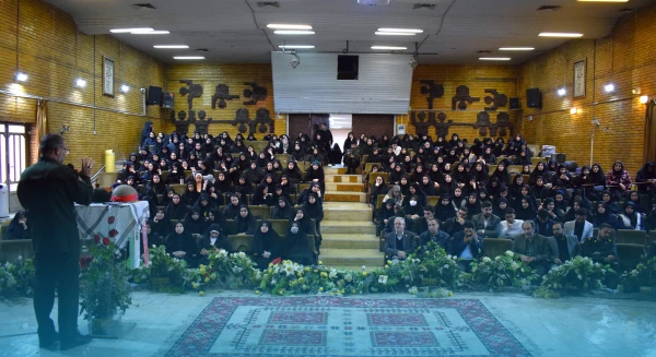 اصتتلایدر اصلی copy 4