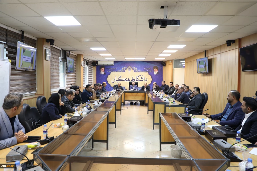 برگزاری نشست هماهنگی برای ارتقای کیفیت طبخ و توزیع غذای دانشجومعلمان 2