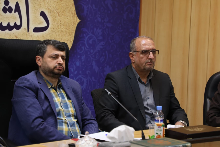 برگزاری نشست هماهنگی برای ارتقای کیفیت طبخ و توزیع غذای دانشجومعلمان 4