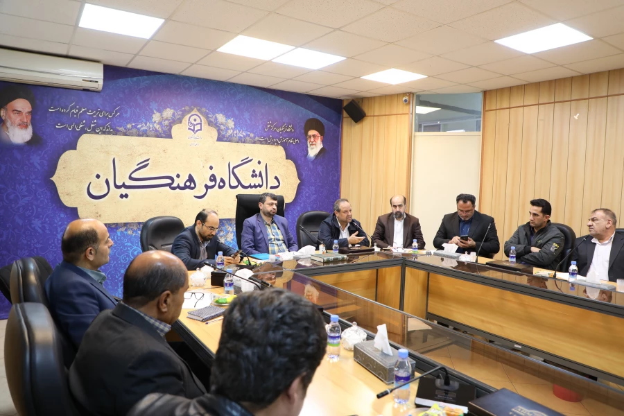 برگزاری نشست هماهنگی برای ارتقای کیفیت طبخ و توزیع غذای دانشجومعلمان 8