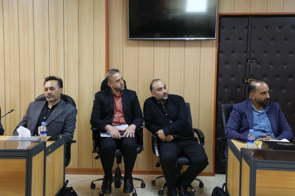 برگزاری نشست هماهنگی برای ارتقای کیفیت طبخ و توزیع غذای دانشجومعلمان 10