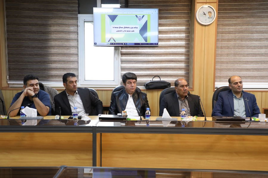 برگزاری نشست هماهنگی برای ارتقای کیفیت طبخ و توزیع غذای دانشجومعلمان 15