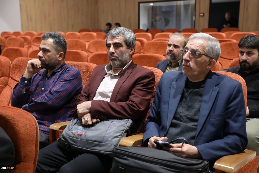 نشست تخصصی با موضوع بسیج علمی، جهاد تربیتی و دانشگاه تمدن  ساز به مناسبت گرامیداشت هفته بسیج  5