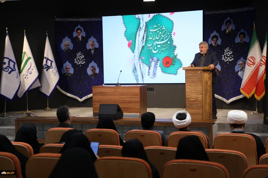 نشست تخصصی با موضوع بسیج علمی، جهاد تربیتی و دانشگاه تمدن  ساز به مناسبت گرامیداشت هفته بسیج  6