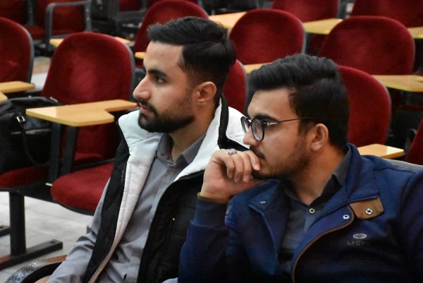 برگزاری مسابقات مناظره دانشجویی در دانشگاه فرهنگیان استان چهارمحال و بختیاری  15