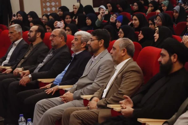 اختتام المؤتمر الوطني العاشر لتشكيلات طلاب جامعة فرهنجيان في مشهد المقدسة 4