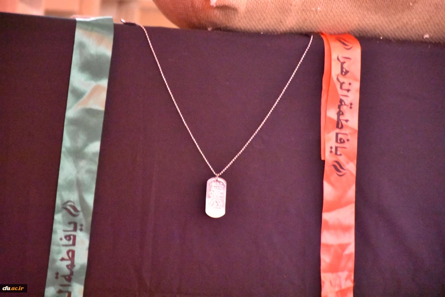 آرامشِ آسمانی در آغوشِ دانشگاه فرهنگیان؛ لحظه ای که یک شهید گمنام دل های دانشجویان را به تپش انداخت
 9