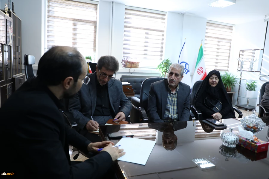 نشست مرکز نظارت، ارزیابی و تضمین کیفیت با اعضاء کانون بازنشستگان دانشگاه فرهنگیان 4