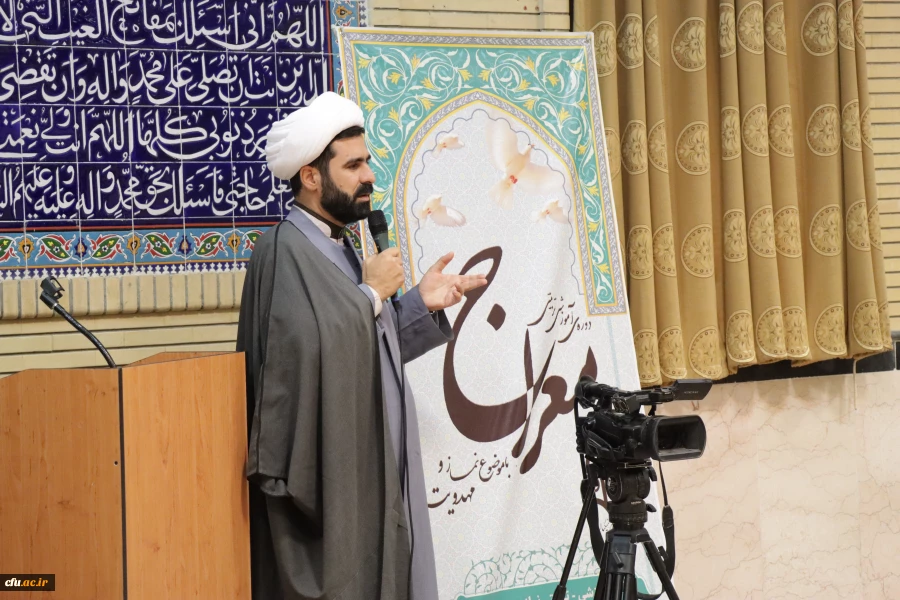 برگزاری افتتاحیه دوره آموزشی و تربیتی معراج ویژه نودانشجومعلمان دانشگاه فرهنگیان ایلام در دفتر نماینده ولی فقیه در استان و امام جمعه ایلام 
 2