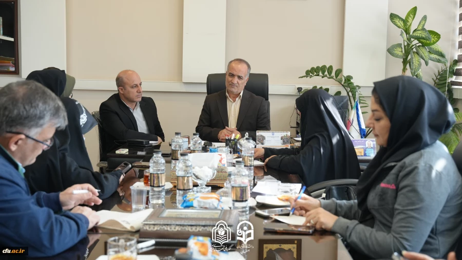 نشست سرپرست دانشگاه فرهنگیان استان اصفهان با خبرنگاران و فعالان رسانه ای در خصوص اجلاسیه شهدا
 2