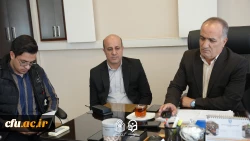 نشست سرپرست دانشگاه فرهنگیان استان اصفهان با خبرنگاران و فعالان رسانه ای در خصوص اجلاسیه شهدا
 10