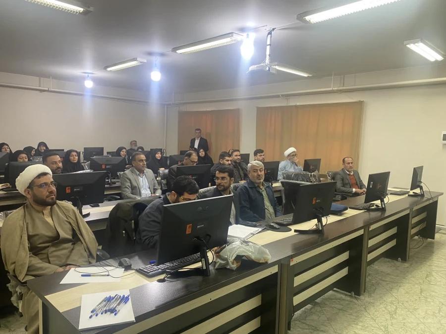 نخستین دوره ی هم اندیشی کارشناسان امور شاهد و ایثارگران دانشگاه فرهنگیان سراسر کشور در اصفهان برگزار شد. 5