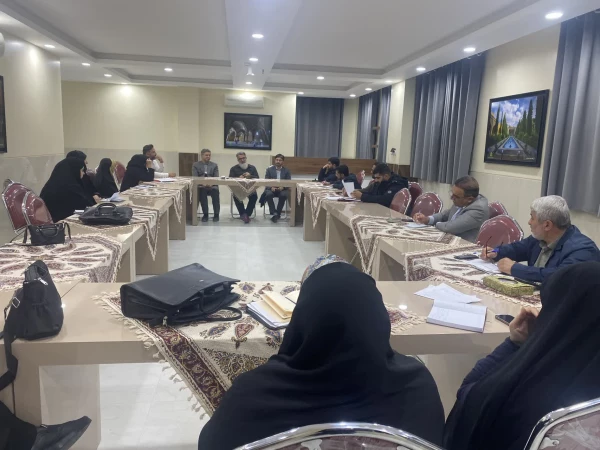 نخستین دوره ی هم اندیشی کارشناسان امور شاهد و ایثارگران دانشگاه فرهنگیان سراسر کشور در اصفهان برگزار شد. 9