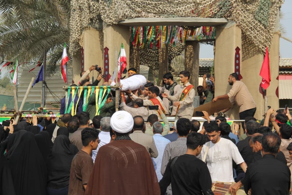 در۱۳ آذرماه، دانشگاه فرهنگیان هرمزگان ، پردیس شهید بهشتی  میزبان بوی عطر شهادت شد. 31