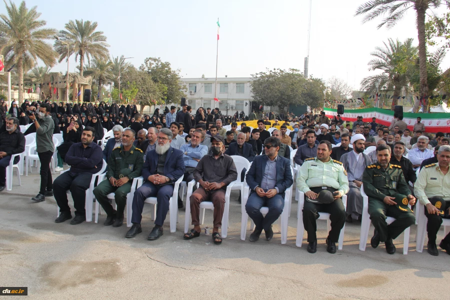 در۱۳ آذرماه، دانشگاه فرهنگیان هرمزگان، میزبان بوی عطر شهادت شد. 6