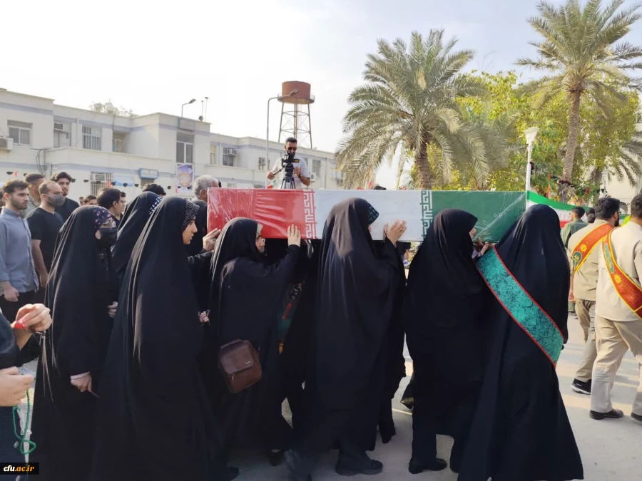 در۱۳ آذرماه، دانشگاه فرهنگیان هرمزگان، میزبان بوی عطر شهادت شد. 11