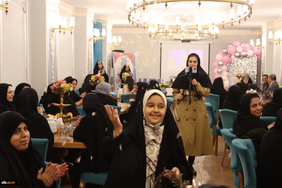 مراسم باشکوه گرامیداشت روز زن و تجلیل از بانوان دانشگاه فرهنگیان استان گلستان برگزار شد 5