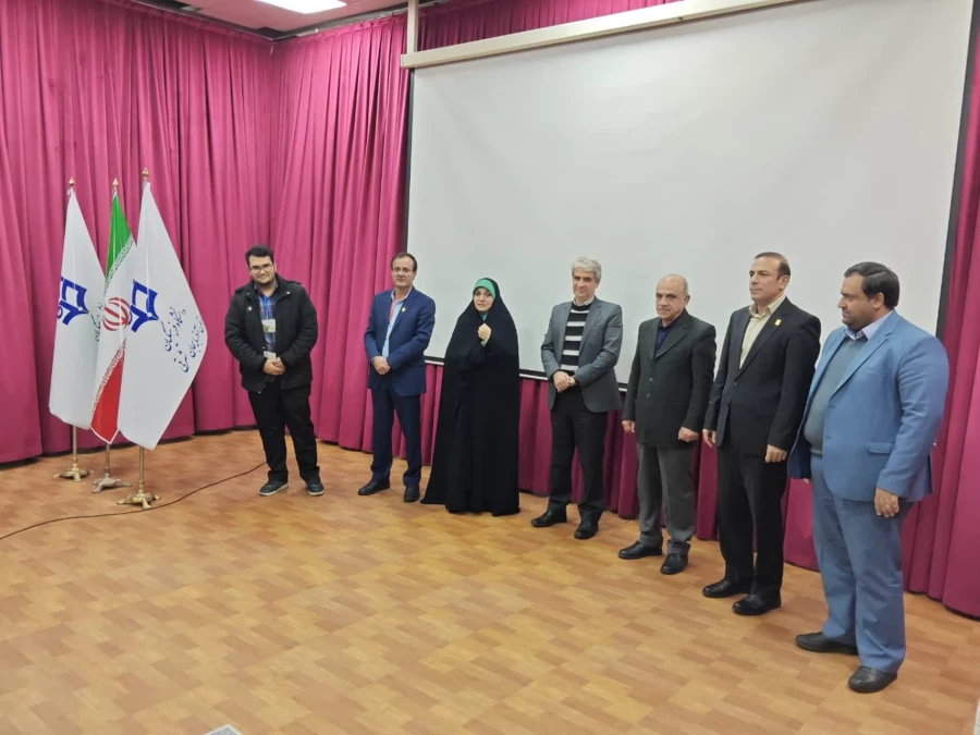 ششمین همایش ملی فیزیک در تبریز، نمایش توان علمی دانشجومعلمان فرهنگیان 11