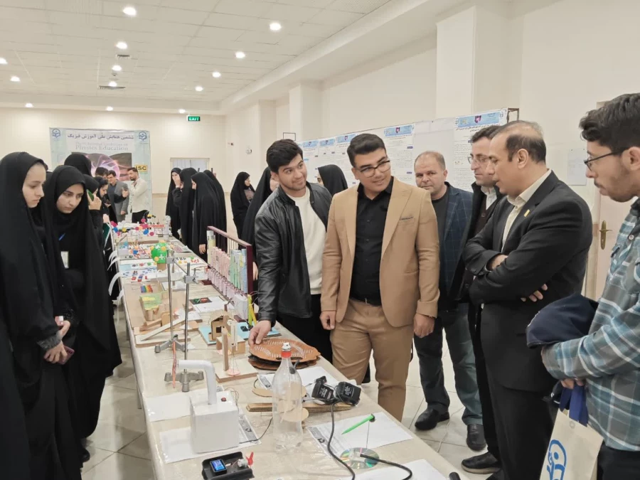 ششمین همایش ملی فیزیک در تبریز، نمایش توان علمی دانشجومعلمان فرهنگیان 16