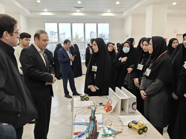 ششمین همایش ملی فیزیک در تبریز، نمایش توان علمی دانشجومعلمان فرهنگیان 17