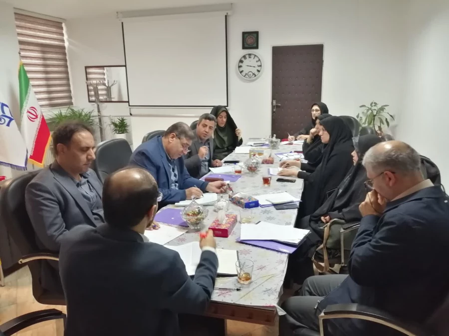 برگزاری جلسه مشترک مرکز نظارت، ارزیابی و تضمین کیفیت با مسئولان نظارت استان های تهران، البرز، قم، قزوین و سمنان با موضوع چالش ها و ارائه راهکارها
 3