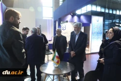 بازدید رجبعلی برزوئی از غرفه دانشگاه فرهنگیان در نمایشگاه پژوهش، فناوی و فن بازار

 2