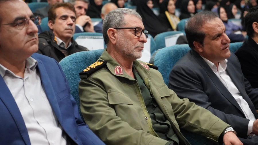 یاد و خاطره شهدای دانشجومعلم باید به عنوان الگوهای عملی، به ویژه برای جامعه معلمان و تربیت یافتگان این حوزه، همواره زنده بماند. 4