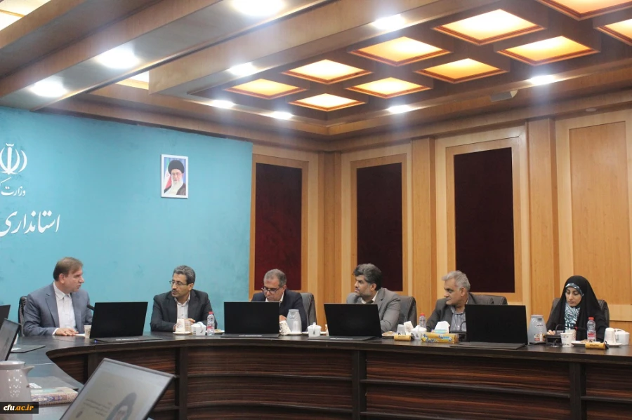 با حضور استاندار بوشهر؛
نشست هیات امنای دانشگاه فرهنگیان استان بوشهر برگزار شد 2