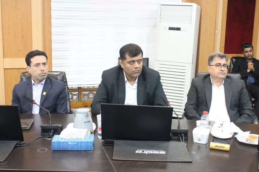 با حضور استاندار بوشهر؛
نشست هیات امنای دانشگاه فرهنگیان استان بوشهر برگزار شد 4