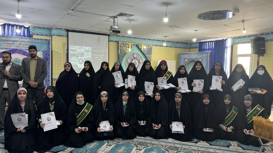 اولین همایش بزرگ تجلیل از ۱۰۰ دانشجو معلم مدرس قرآن کریم دانشگاه فرهنگیان آذربایجان شرقی 7