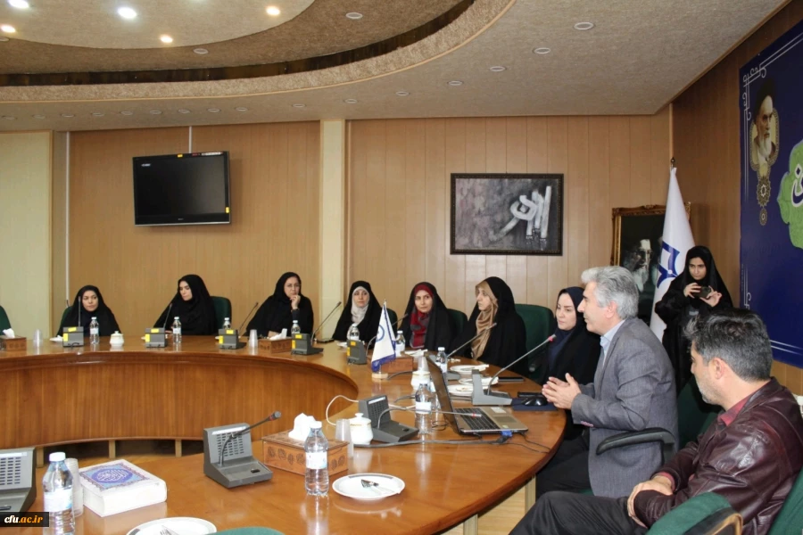 نشست علمی تعادل کار و زندگی برای بانوان در دانشگاه فرهنگیان استان آذربایجان شرقی برگزار شد 3