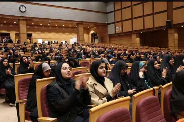 هفتمین همایش ملی دانش آموزش محتوا (PCK)  راهنمایی و مشاوره به میزبانی دانشگاه فرهنگیان کرمان برگزار شد. 4