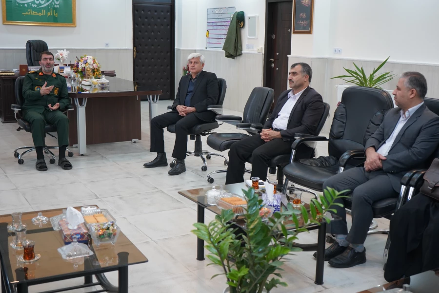 دیدار سرپرست و اعضای هیأت رئیسه دانشگاه فرهنگیان با فرمانده سپاه فتح استان کهگیلویه و بویراحمد 4