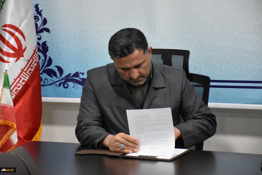 گامی مشترک برای تربیت معلمان مهارت محور؛ تفاهم نامه دانشگاه فرهنگیان و جهاد دانشگاهی امضا شد
 2