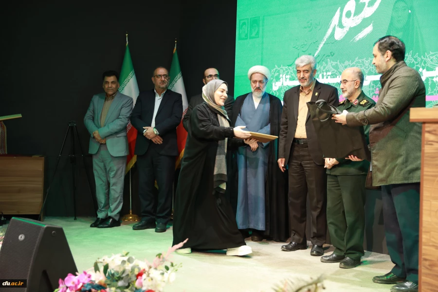 رونمایی و اکران مستند داستانی «مهــر» پیرامون زندگی شهیده دانشجومعلم فائزه رحیمی   38