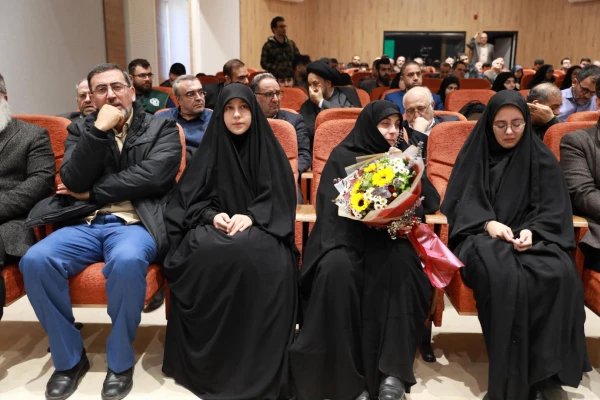 رونمایی از مستند «مهر» همزمان با ایام دومین سالگرد شهادت شهیده دانشجو معلم فائزه رحیمی 15