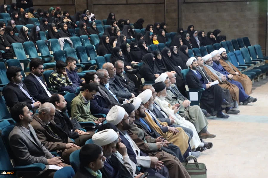 برگزاری مراسم بصیرت و استقامت در دانشگاه فرهنگیان یزد
 5